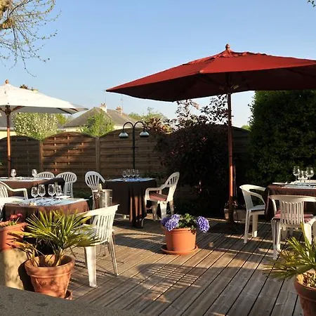 Relais Fleuri 2* Le Rheu